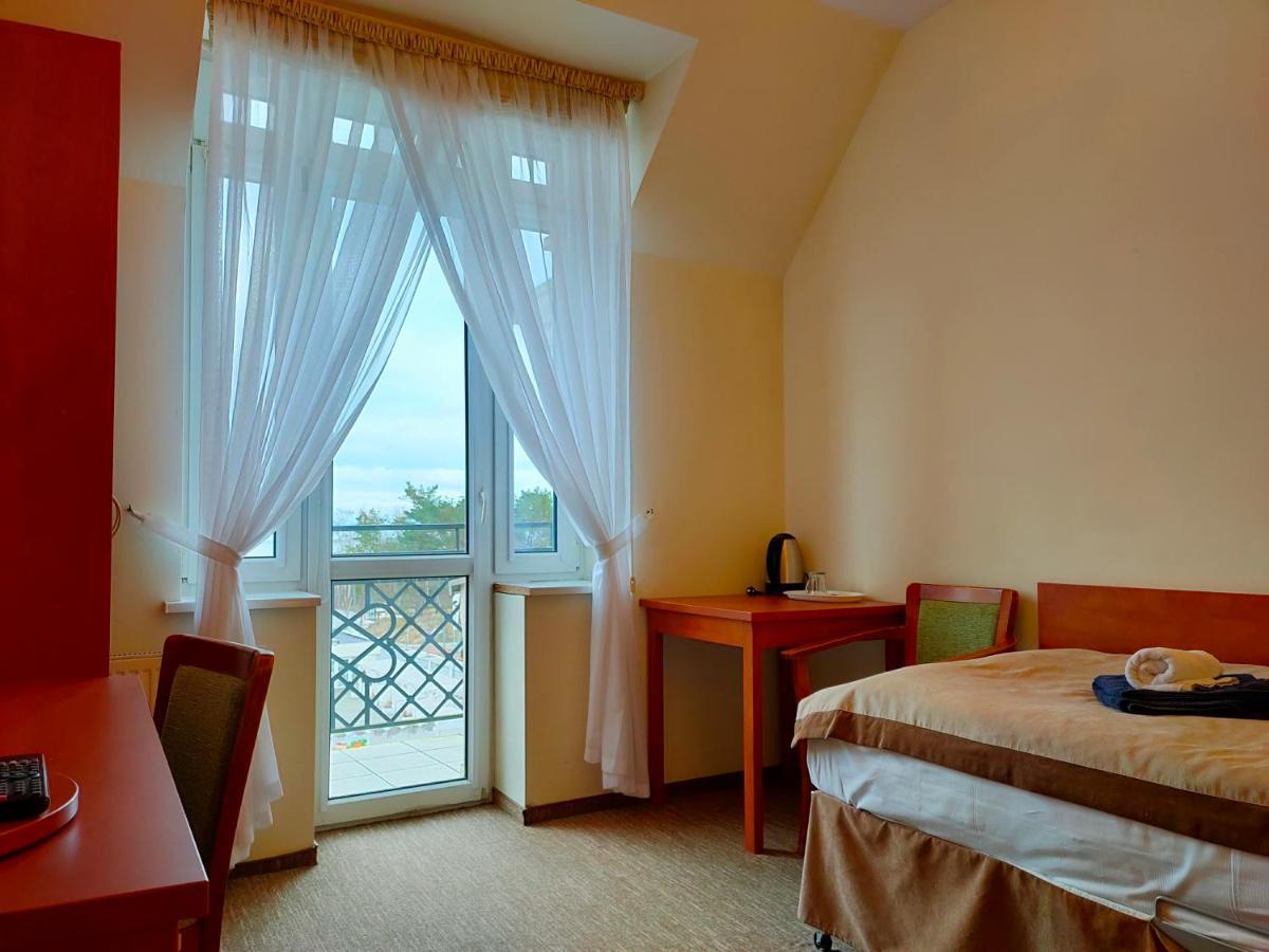 Bed & Breakfast Bursztyn 3*